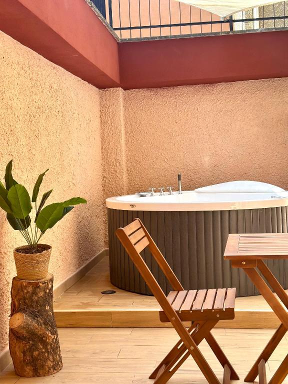 Terrazzo Vasca Idromassaggio Esterni Domus Auri